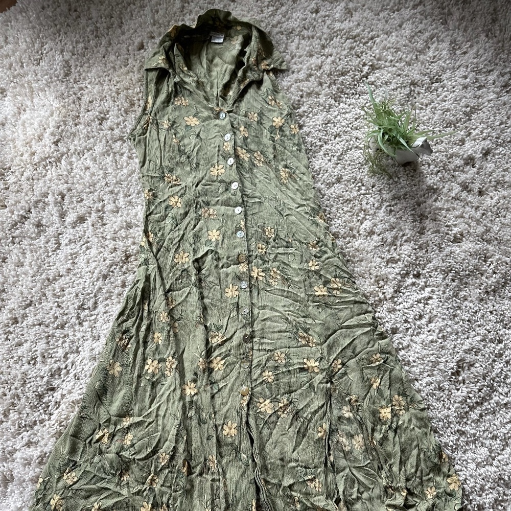 Dress Barn cute floral flower green vintage collared button down farmer …